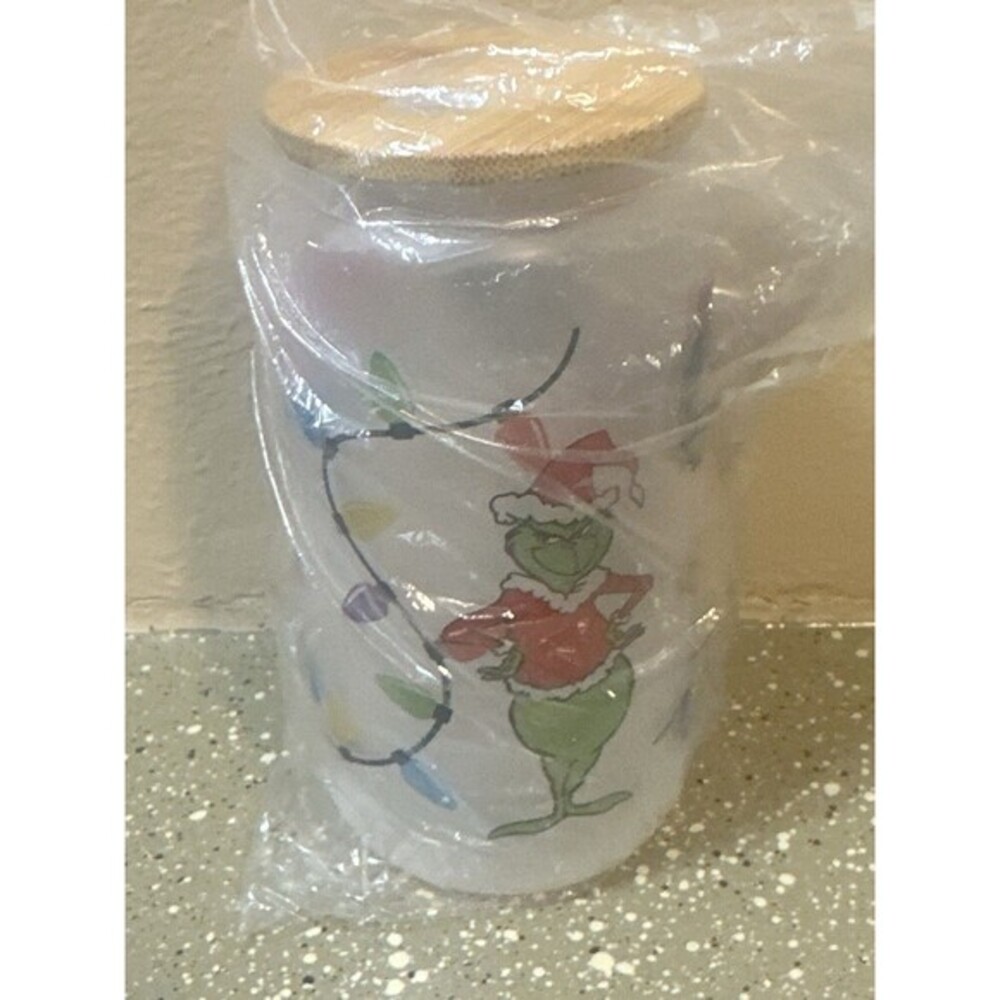 Grinch Gift Glass Tumbler Cup With Bamboo Lid 16oz Straw Hole‎ with straw